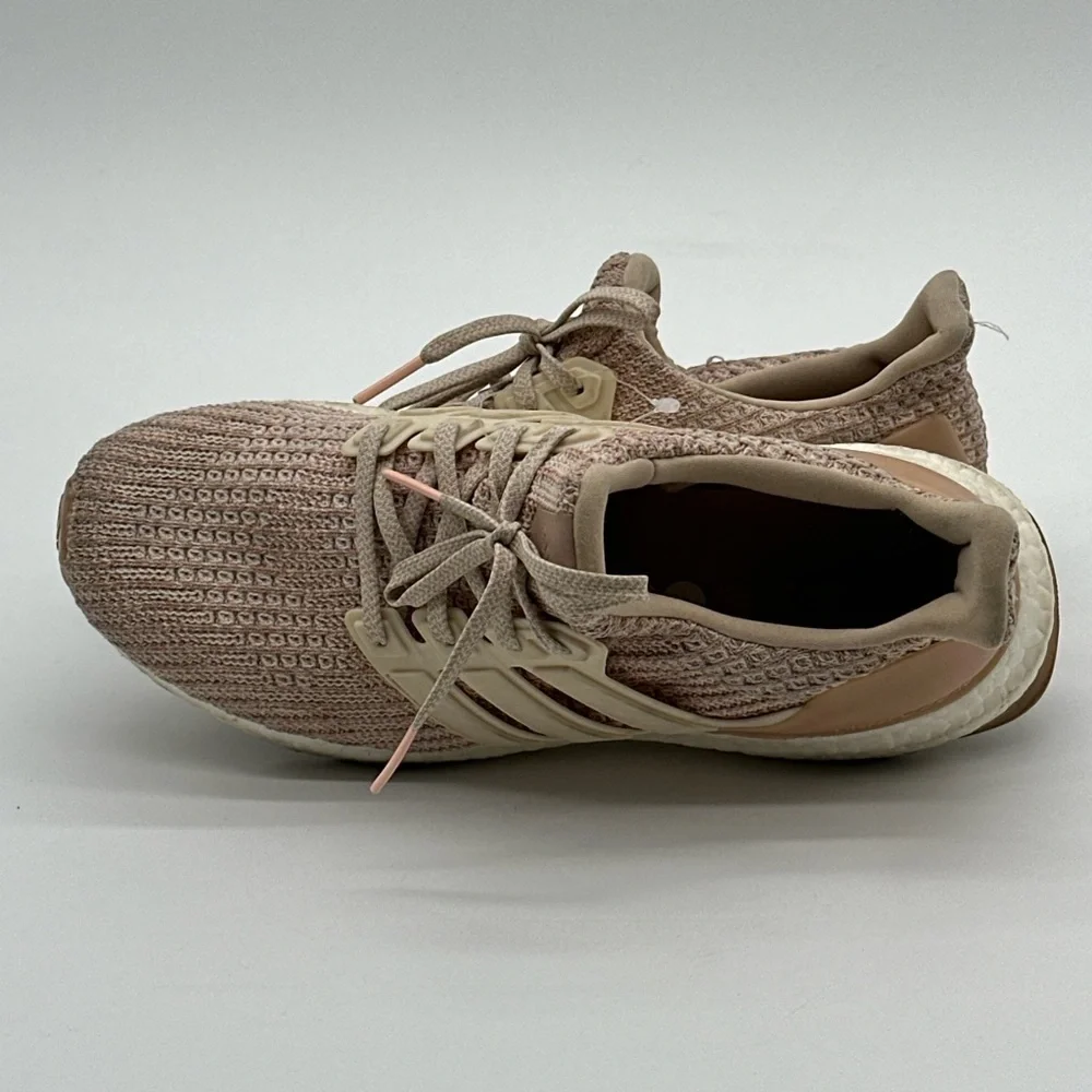 Adidas UltraBoost 4.0 Womens Size 8.5 (BB6497).‎